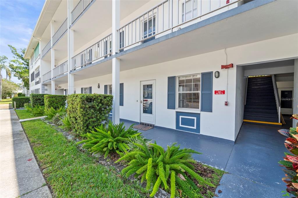 400 GLENNES LANE UNIT 111