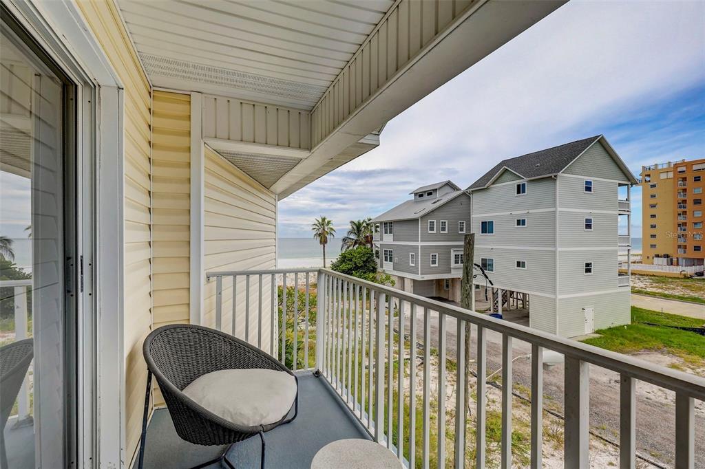 18522 GULF BOULEVARD UNIT D, INDIAN SHORES, FL — photo 4 of 68