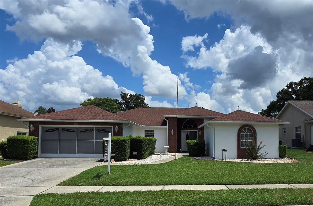 3943 W FIELDWOOD COURT