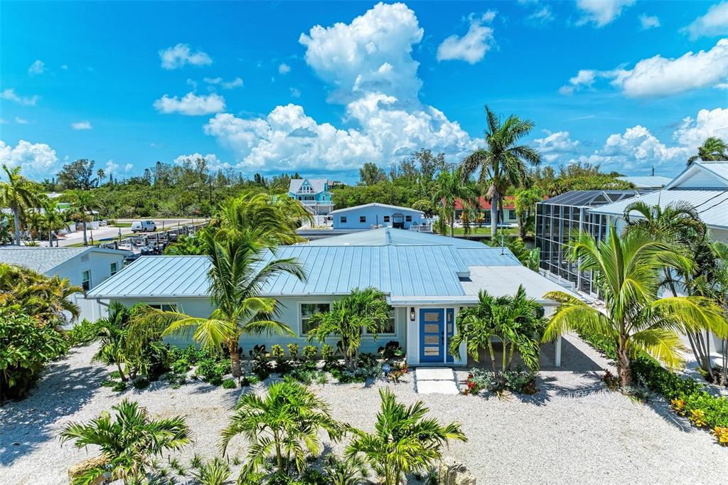504 BAYVIEW DRIVE
