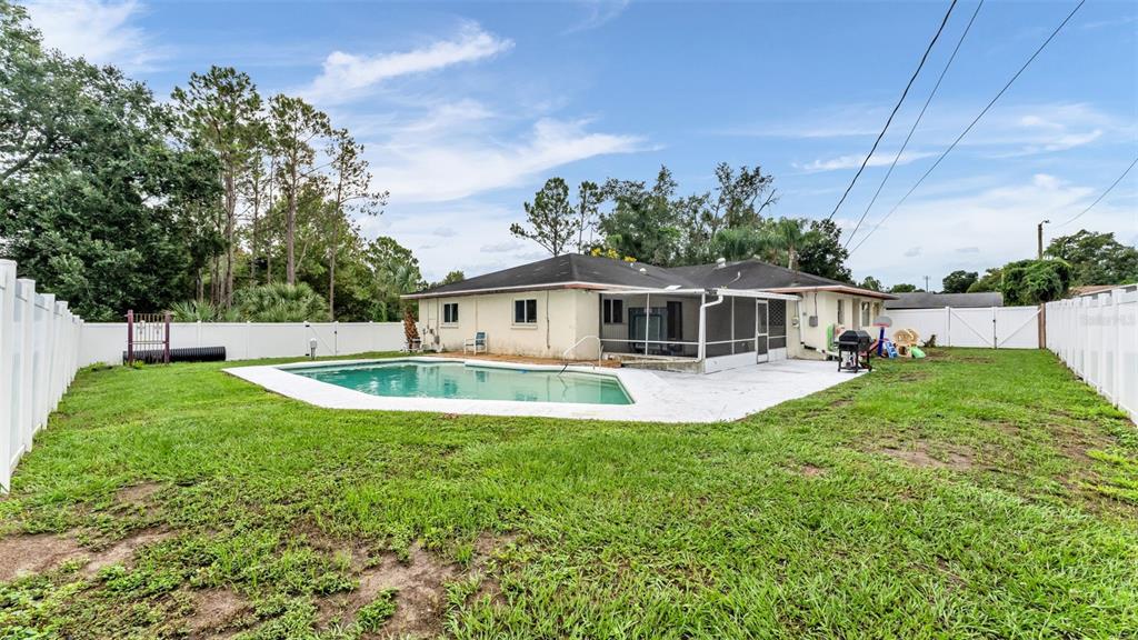 1330 AUBURN STREET, LAKELAND, FL — photo 2 of 30