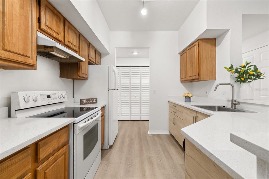 6025 WESTGATE DRIVE UNIT 2518, ORLANDO, FL — photo 5 of 30