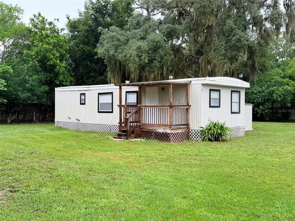6811 ROCHELLE AVENUE UNIT 7