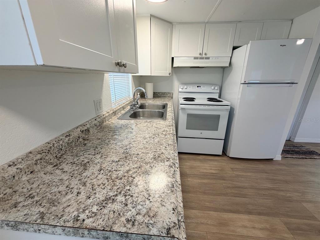 6811 ROCHELLE AVENUE UNIT 7, NEW PORT RICHEY, FL — photo 2 of 24