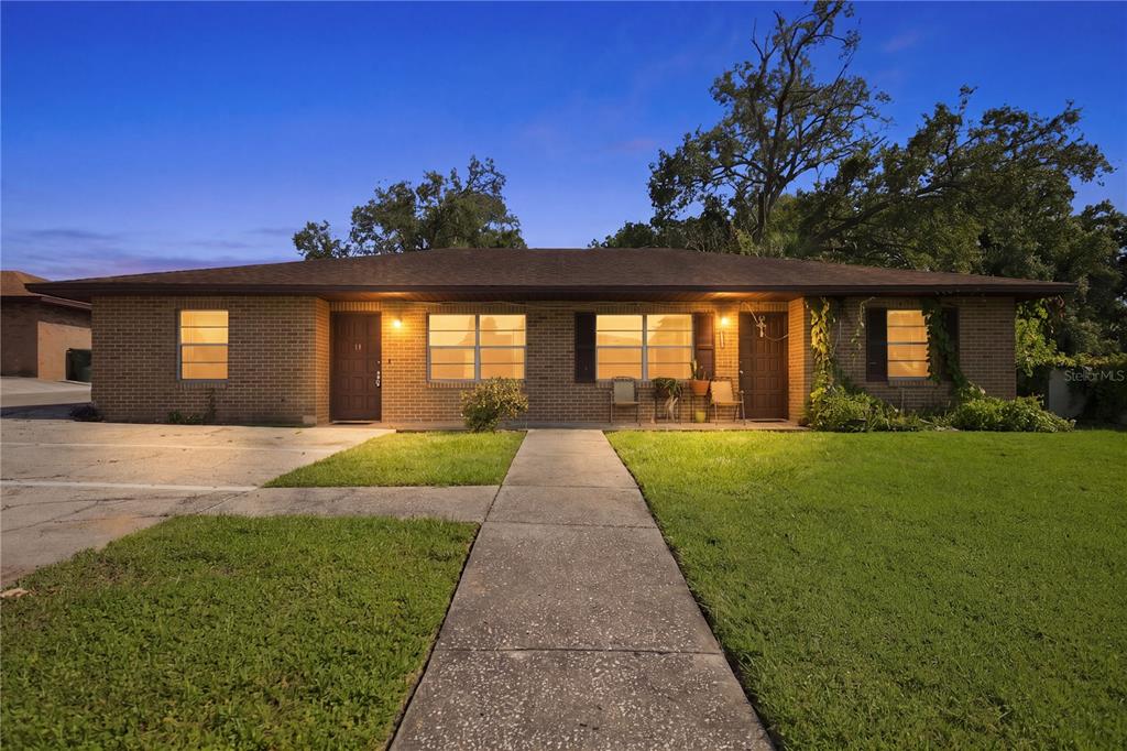 101 LAKE HUNTER DRIVE UNIT 11