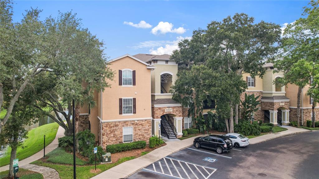 10105 COURTNEY OAKS CIRCLE UNIT 203