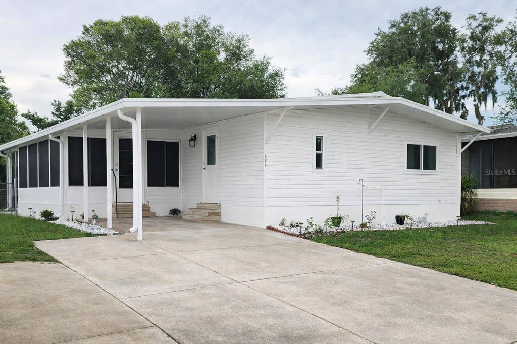 121 PINE TREE DRIVE
