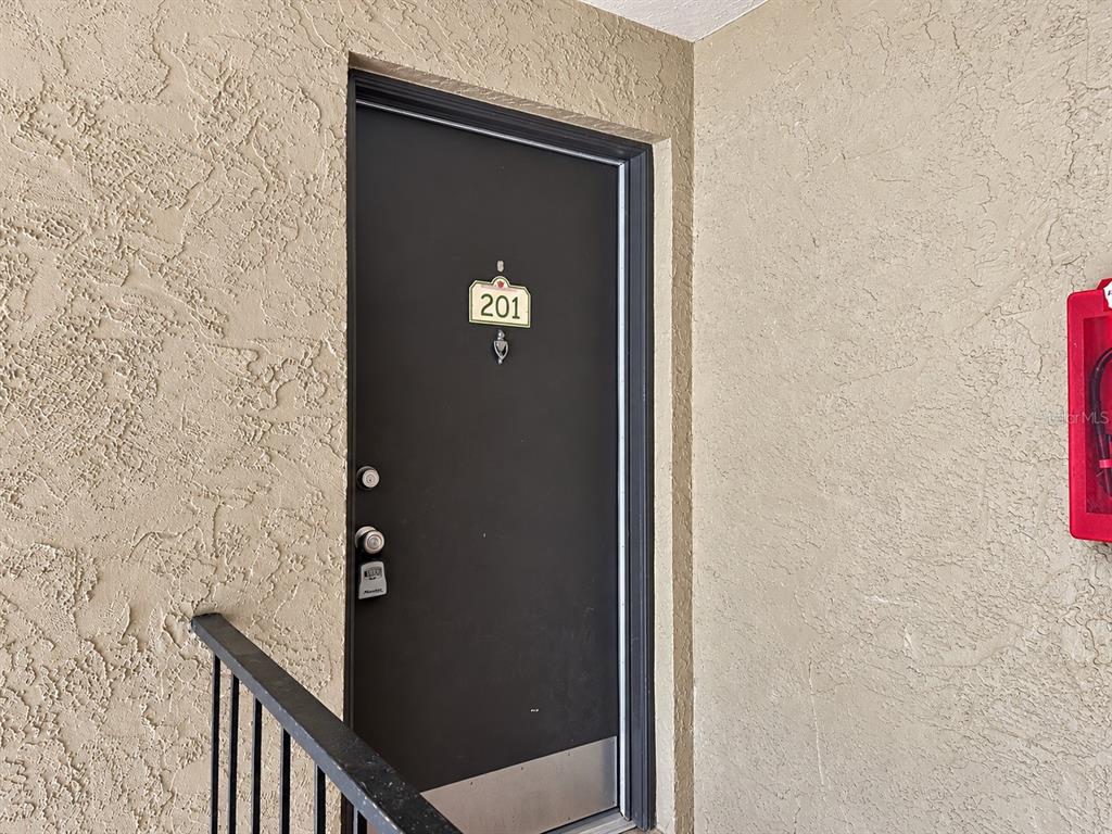 335 WYMORE ROAD UNIT 201, ALTAMONTE SPRINGS, FL — photo 2 of 12