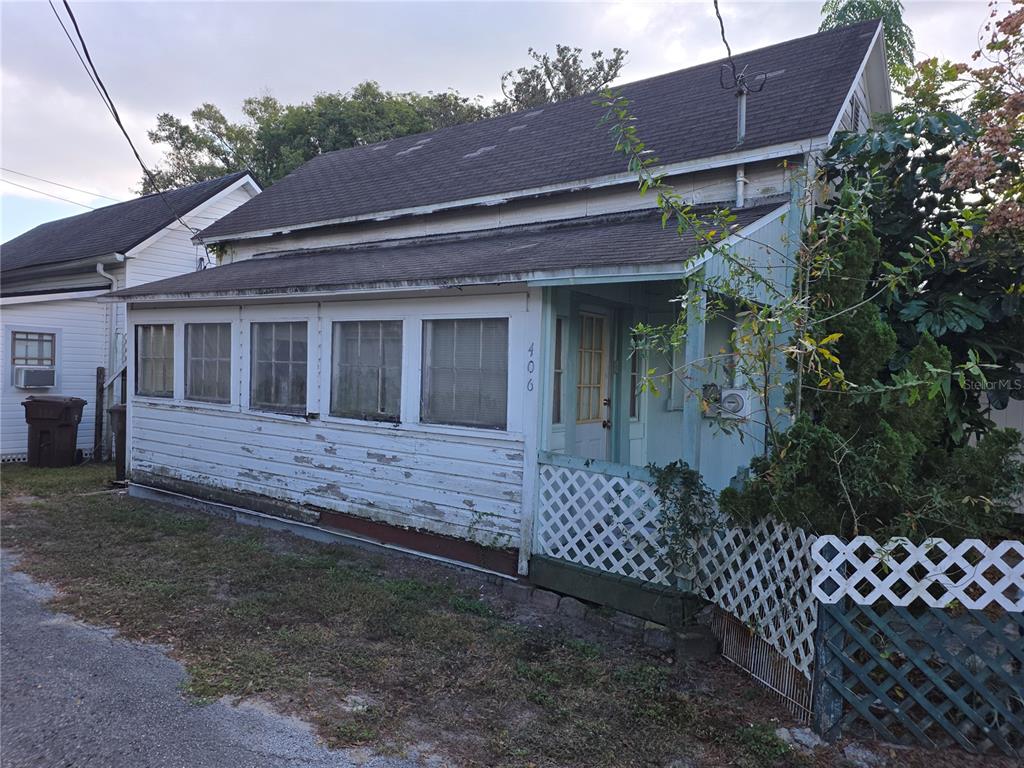 406 NW 7TH STREET