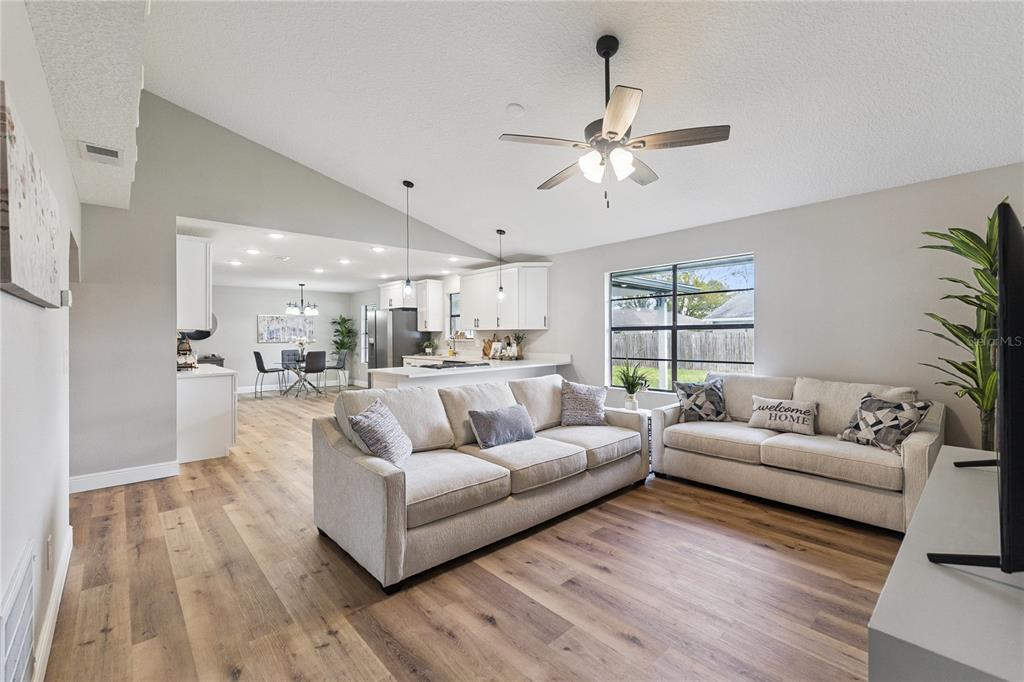 3211 TRAVELERS PALM DRIVE, EDGEWATER, FL — photo 2 of 30