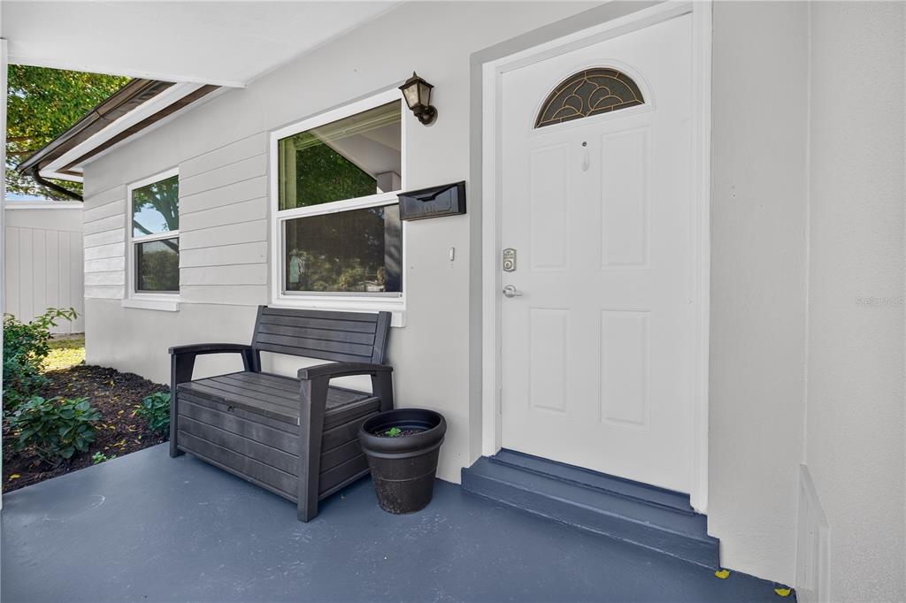 844 87TH AVENUE N, ST PETERSBURG, FL — photo 2 of 30