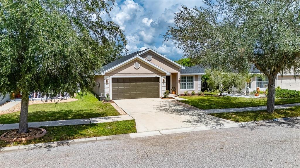 10747 STANDING STONE DRIVE, WIMAUMA, FL — photo 3 of 30