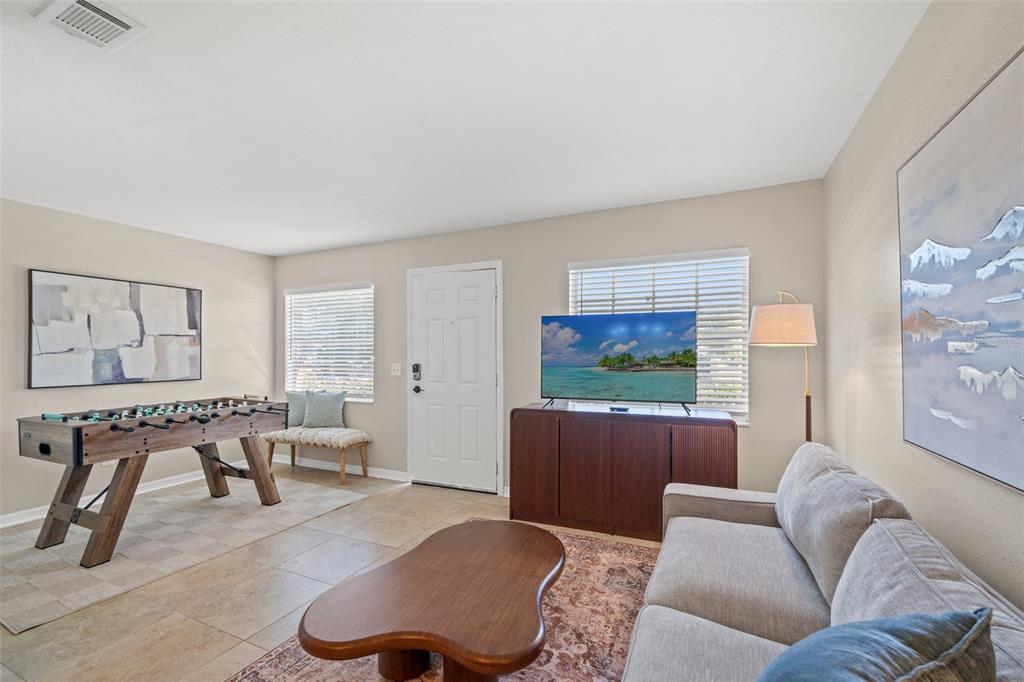 205 S GLENDALE DRIVE UNIT B, BRANDON, FL — photo 4 of 24