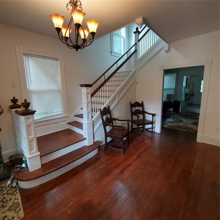 331 W NEW YORK AVENUE, DELAND, FL — photo 3 of 30