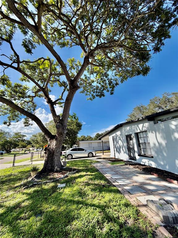 1312 WINDSOR WAY, TAMPA, FL — photo 3 of 26