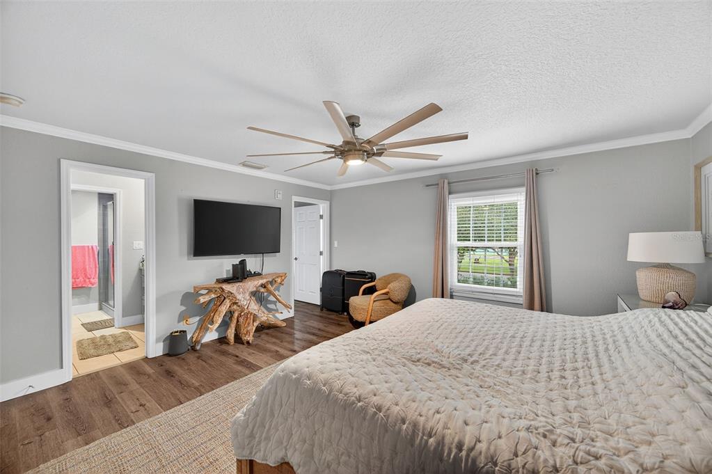 4924 BEACH DRIVE SE UNIT F, ST PETERSBURG, FL — photo 3 of 30