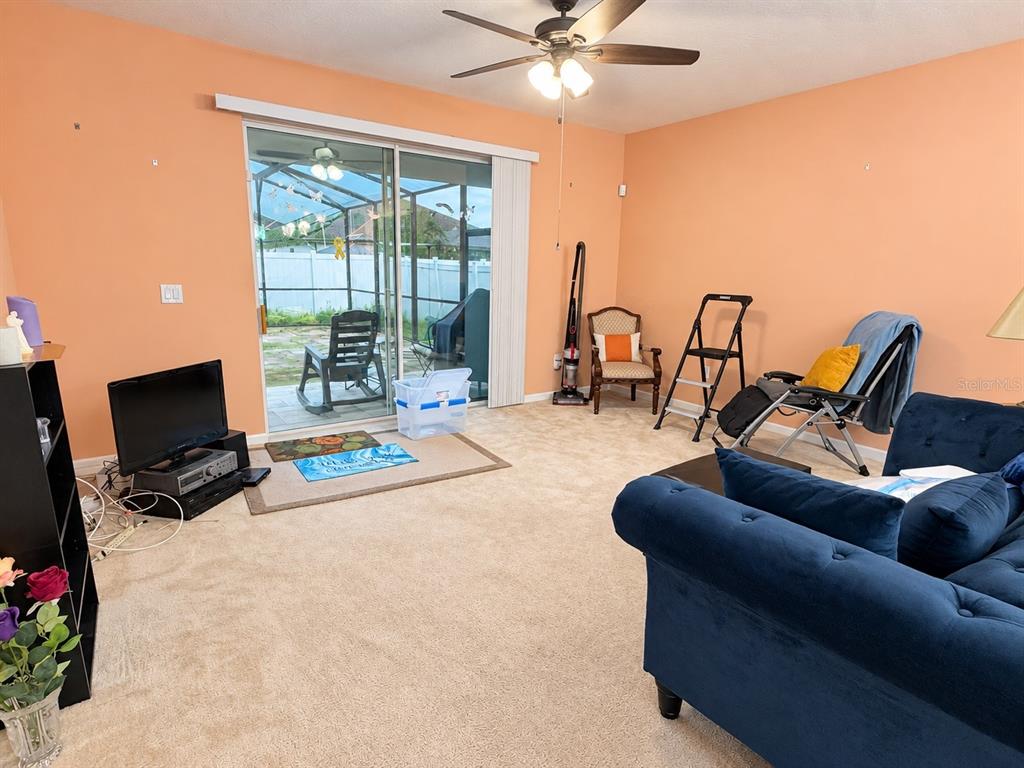156 TRINITY RIDGE CIRCLE, DAVENPORT, FL — photo 4 of 22