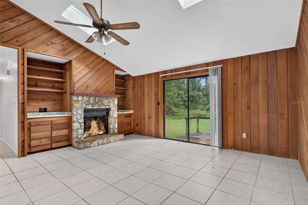 7714 SW 5TH PLACE, GAINESVILLE, FL — photo 4 of 25