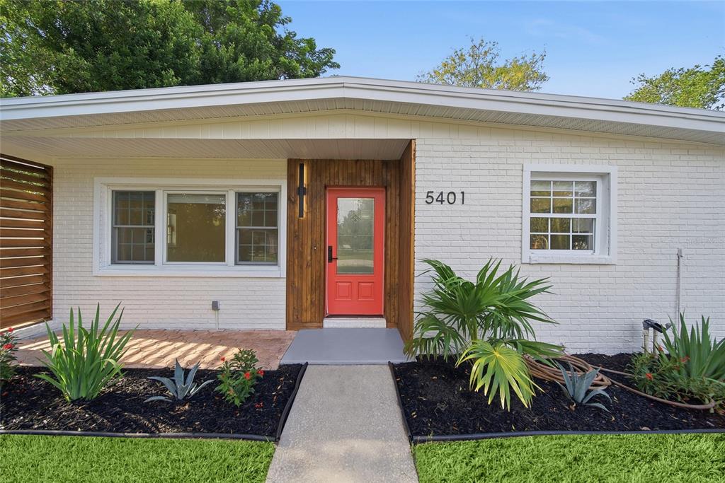 5401 E 98TH AVENUE, TEMPLE TERRACE, FL — photo 2 of 30