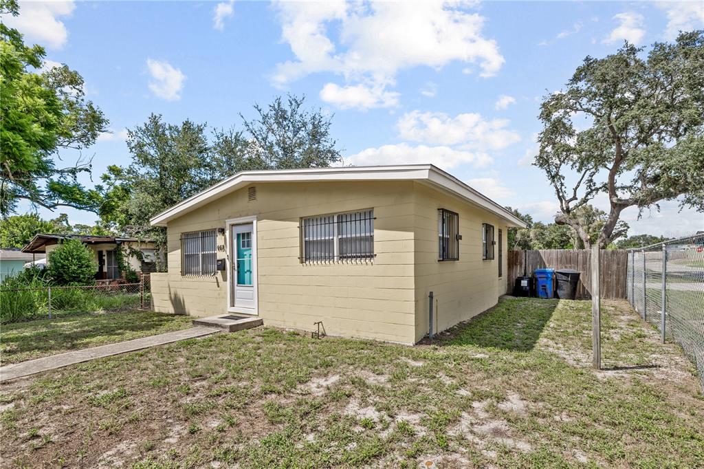 4401 10TH AVENUE S, ST PETERSBURG, FL — photo 2 of 14
