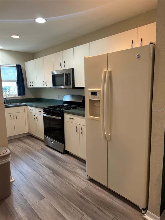 9297 ANITA AVENUE UNIT B, ENGLEWOOD, FL — photo 5 of 29