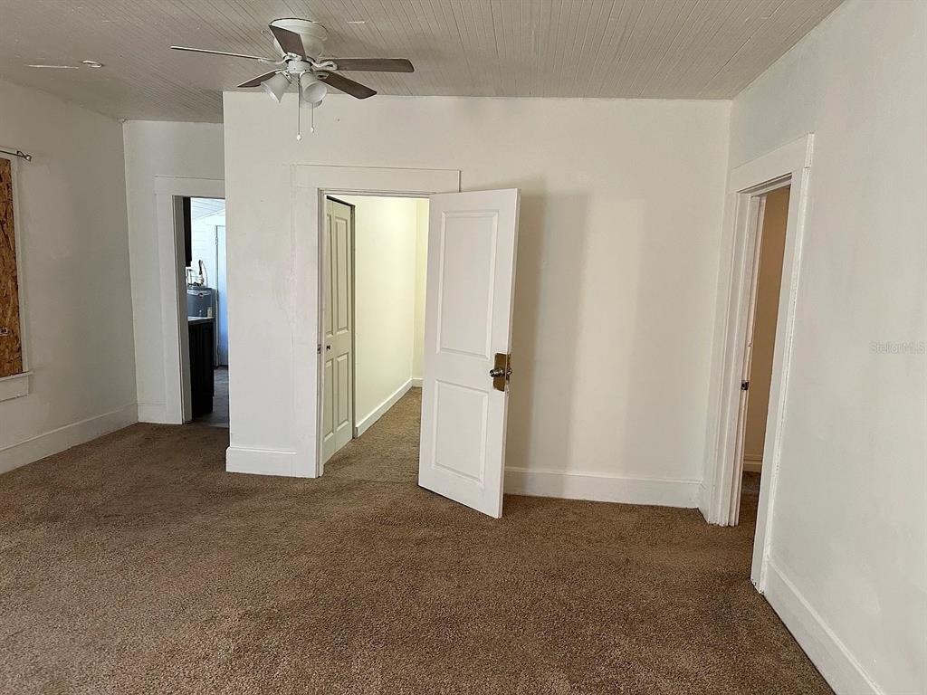 2429 E 20TH AVENUE, TAMPA, FL — photo 2 of 4