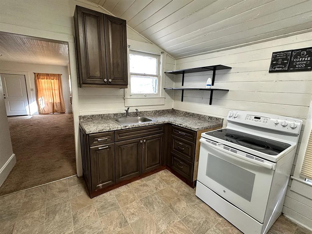 2429 E 20TH AVENUE, TAMPA, FL — photo 3 of 4