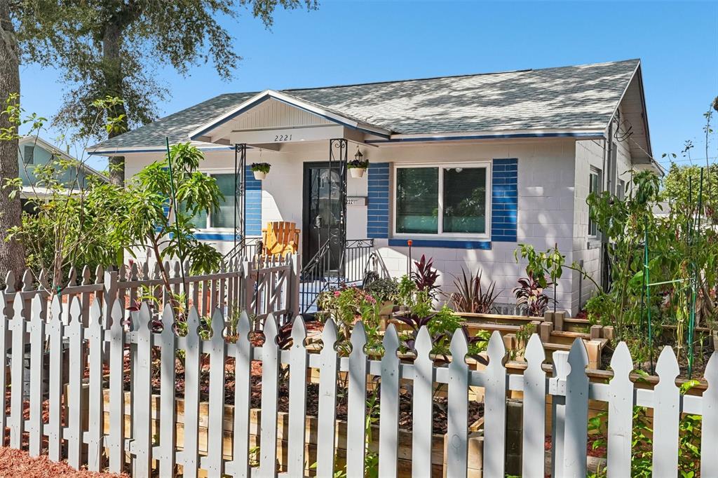 2221 8TH AVENUE N, ST PETERSBURG, FL — photo 4 of 35