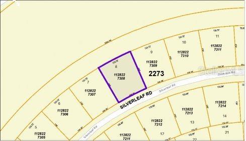 This is a property map showing a highlighted lot on a curved residential street — SILVERLEAF ROAD, NORTH PORT, FL