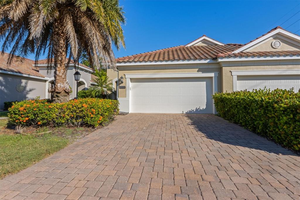 7104 PLAYA BELLA DRIVE
