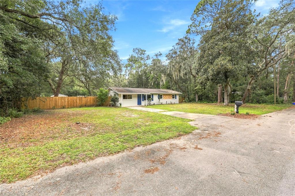 4101 NW 14TH PLACE, GAINESVILLE, FL — photo 4 of 30