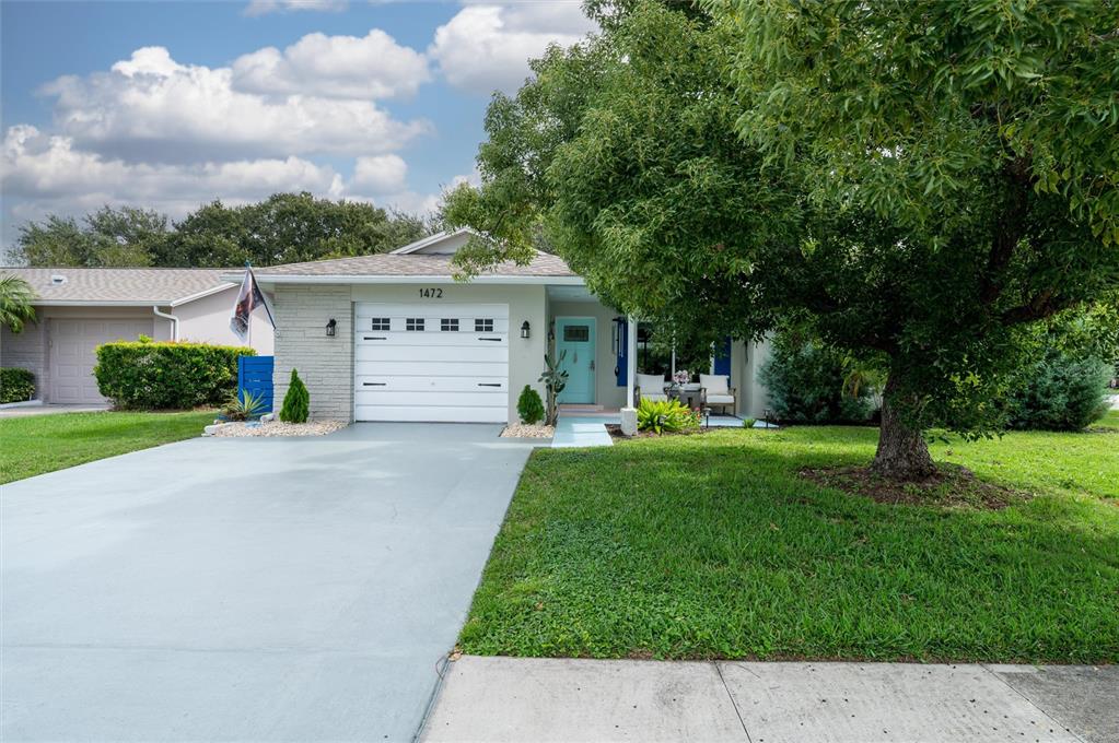 1472 QUEEN ANNE DRIVE