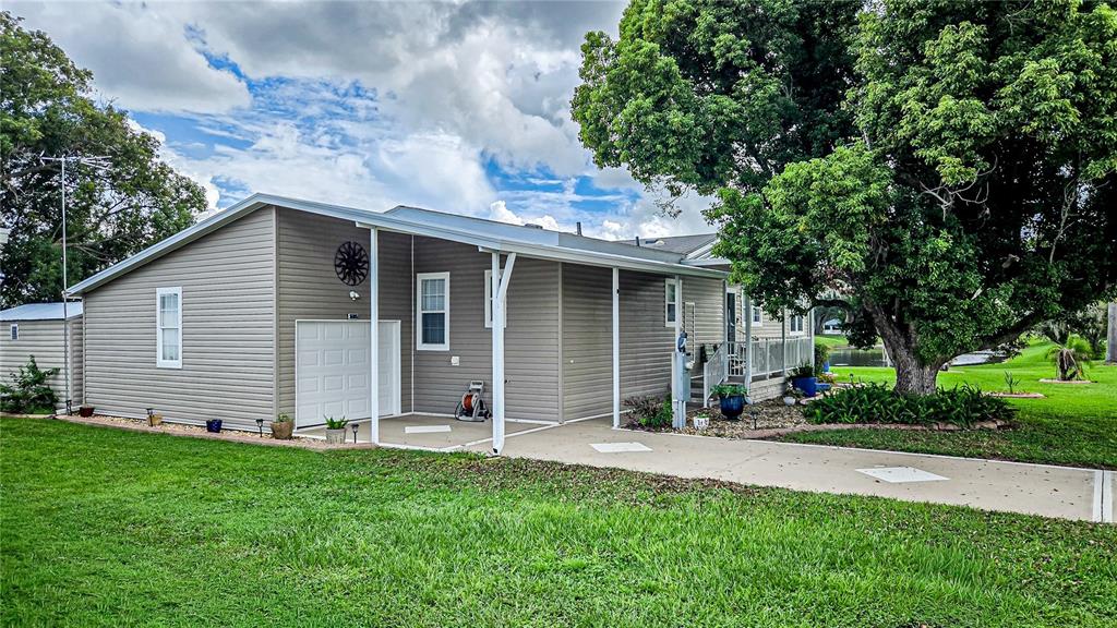 36805 LAKEWOOD DRIVE, ZEPHYRHILLS, FL — photo 4 of 30