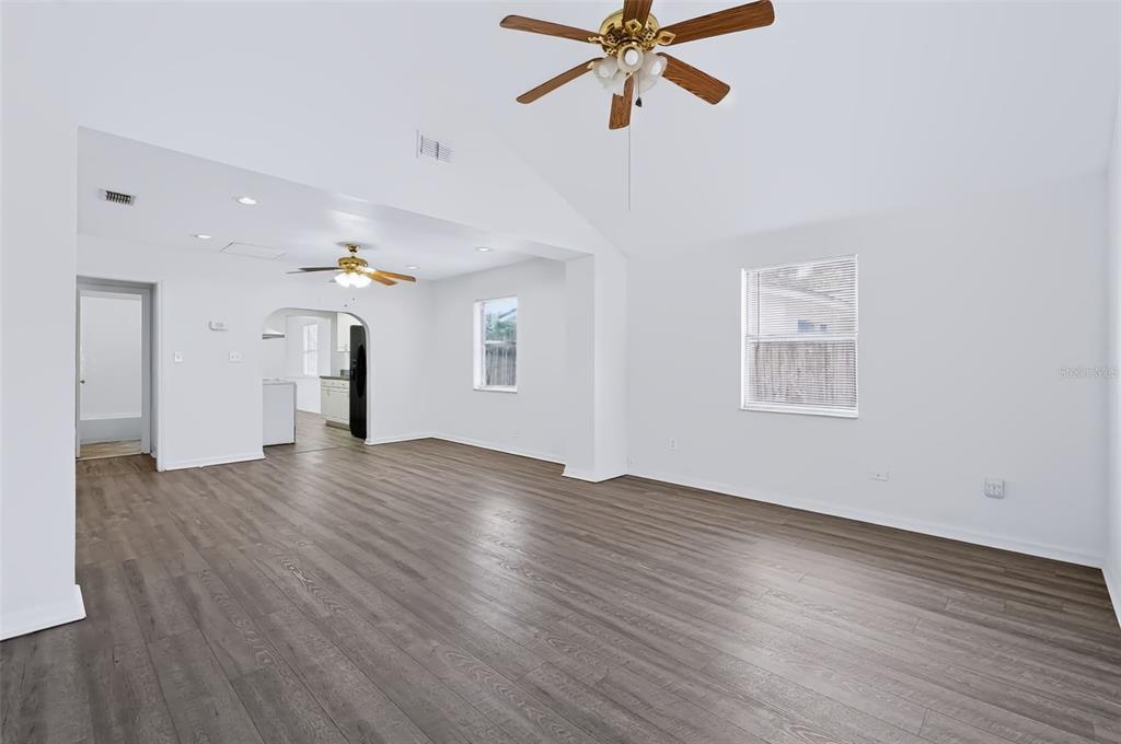 7606 ALVINA STREET, TAMPA, FL — photo 3 of 30