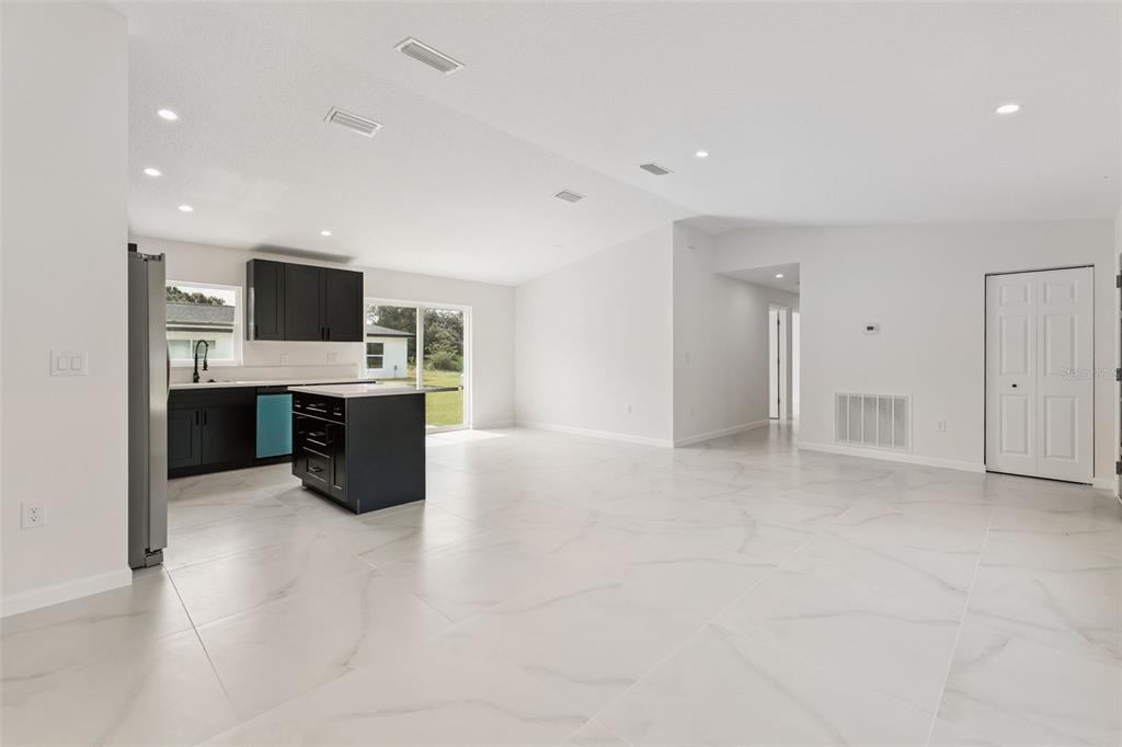 2544 N ARROWHEAD ROAD, AVON PARK, FL — photo 5 of 27