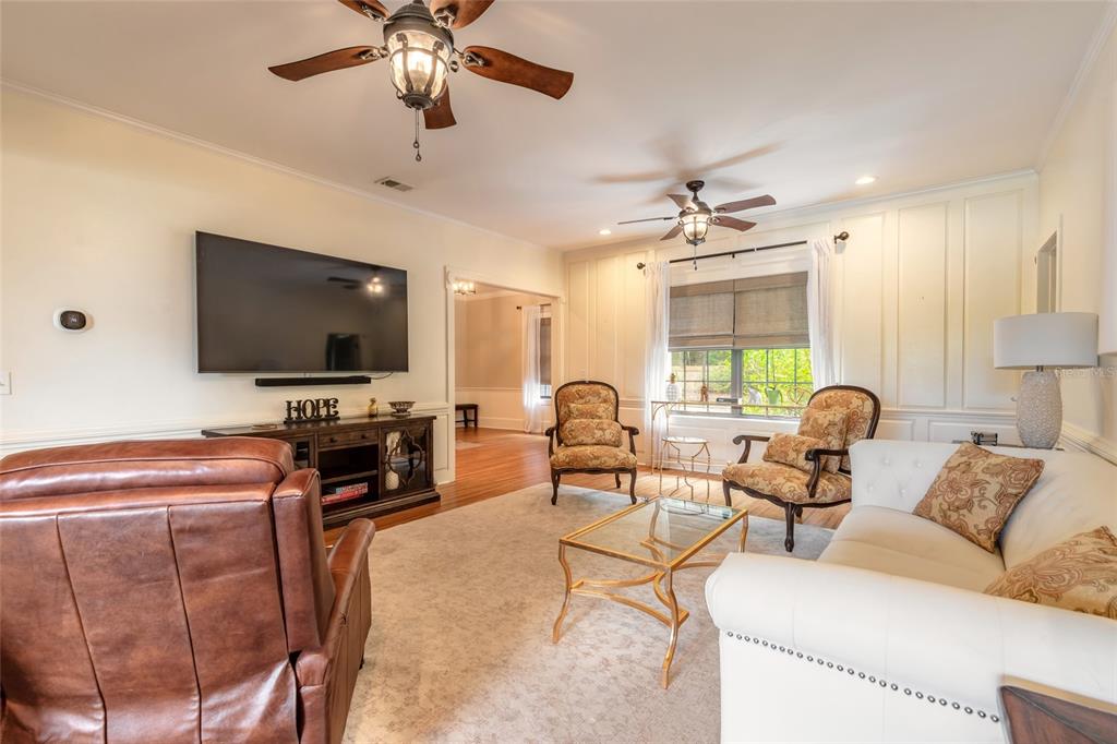208 W STETSON AVENUE, DELAND, FL — photo 5 of 30