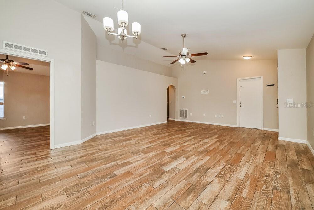 13719 GENTLE WOODS AVENUE, RIVERVIEW, FL — photo 3 of 16