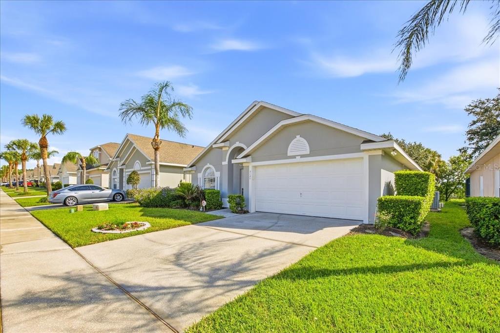 2127 MORNING STAR DRIVE, CLERMONT, FL — photo 2 of 29