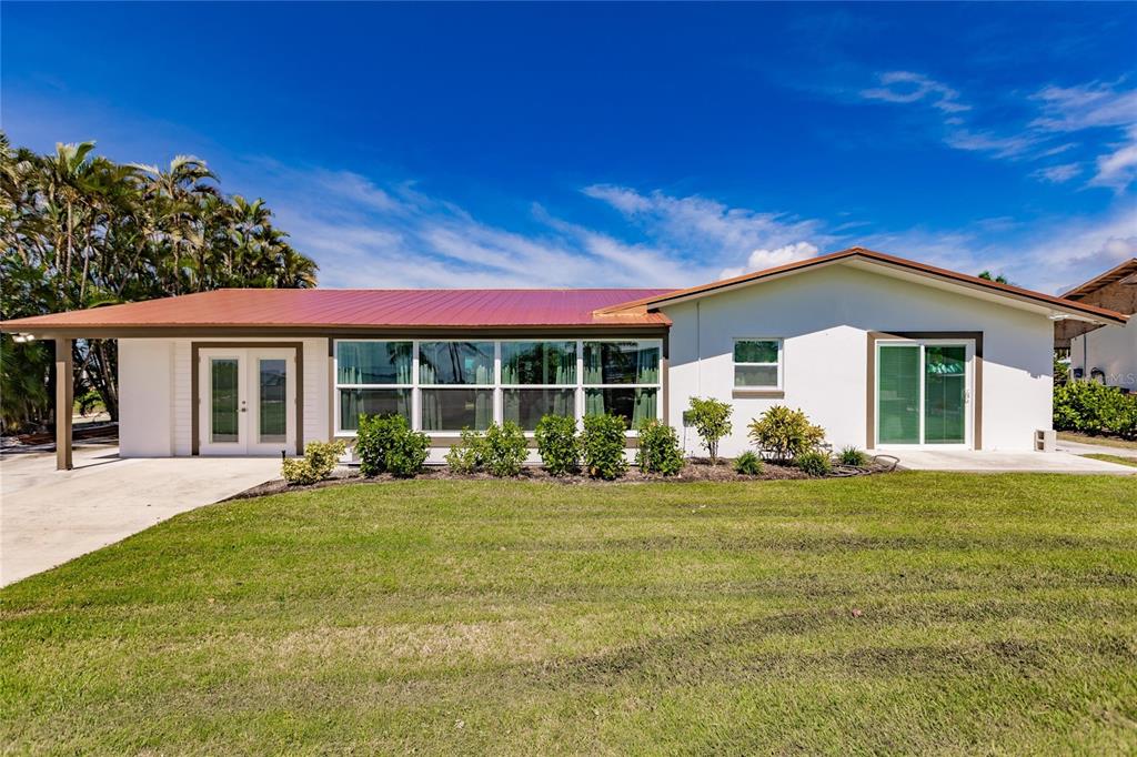 2201 SANIBEL BOULEVARD