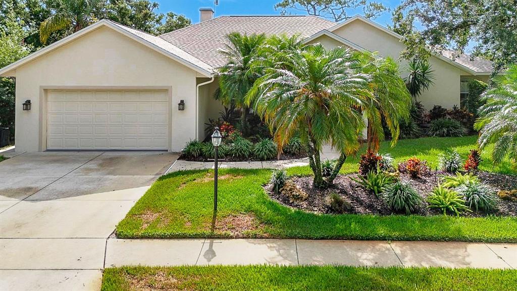 8047 DESOTO WOODS DRIVE