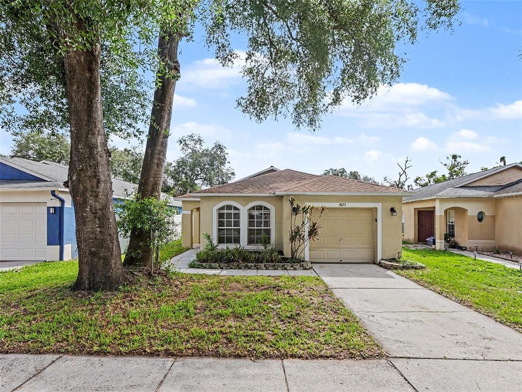 9823 MORRIS GLEN WAY