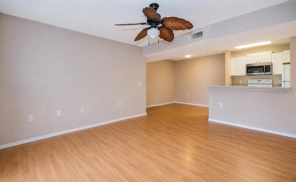 5283 IMAGES CIRCLE UNIT 104, KISSIMMEE, FL — photo 4 of 17