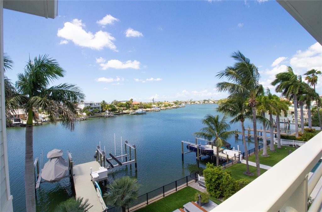 271 S JULIA CIRCLE, ST PETE BEACH, FL — photo 2 of 87