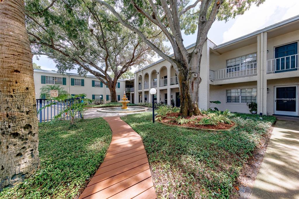 4325 AEGEAN DRIVE UNIT 130B, TAMPA, FL — photo 2 of 24