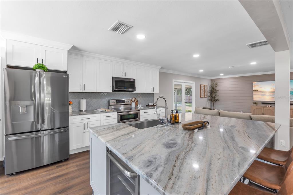11304 LEPRECHAUN DRIVE, RIVERVIEW, FL — photo 2 of 30