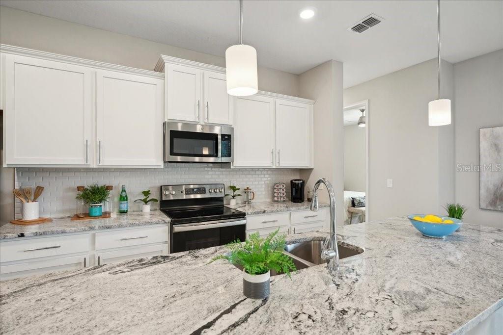 90 LUTHER DRIVE, PALM COAST, FL — photo 2 of 15