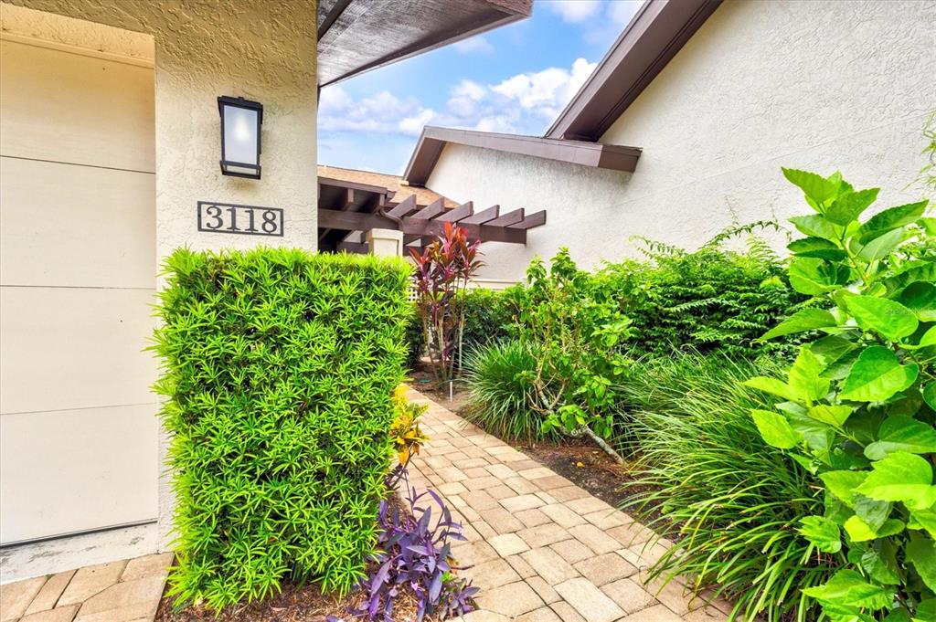 3118 WINDRUSH BOURNE UNIT 8, SARASOTA, FL — photo 5 of 30