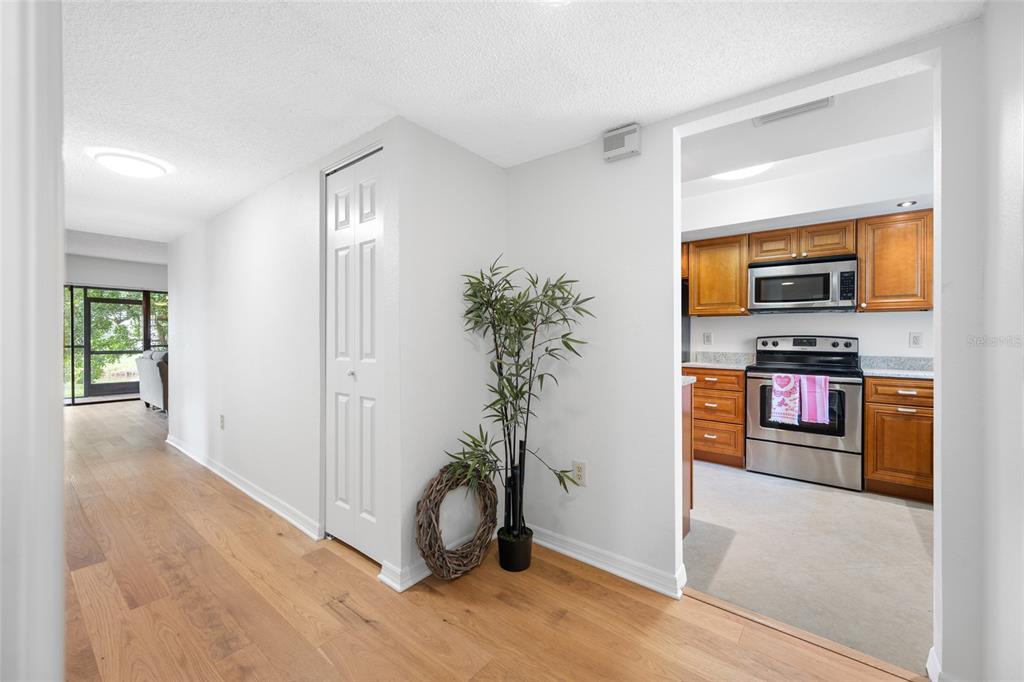 2467 KINGFISHER LANE UNIT 101H, CLEARWATER, FL — photo 5 of 30