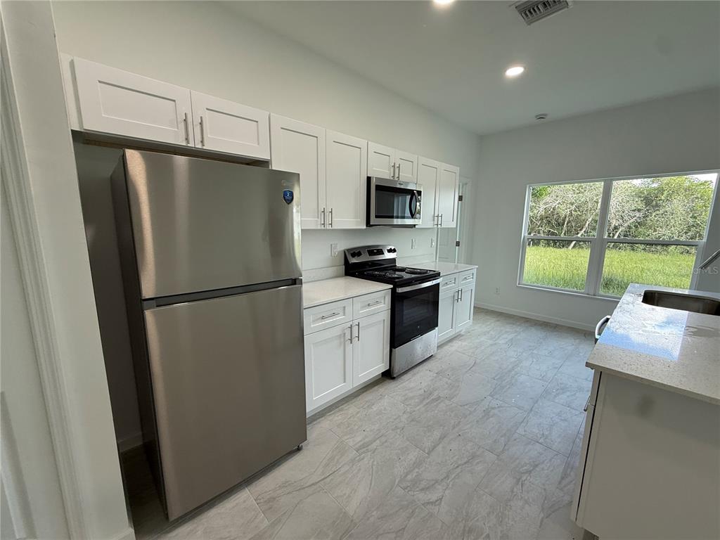 1018 GODETIA STREET, LAKE PLACID, FL — photo 5 of 21