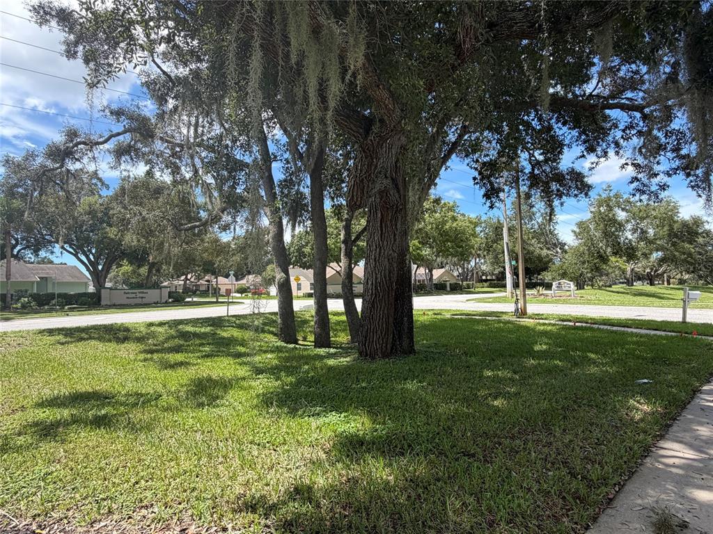 13315 GOLF RIDGE PLACE, HUDSON, FL — photo 2 of 30